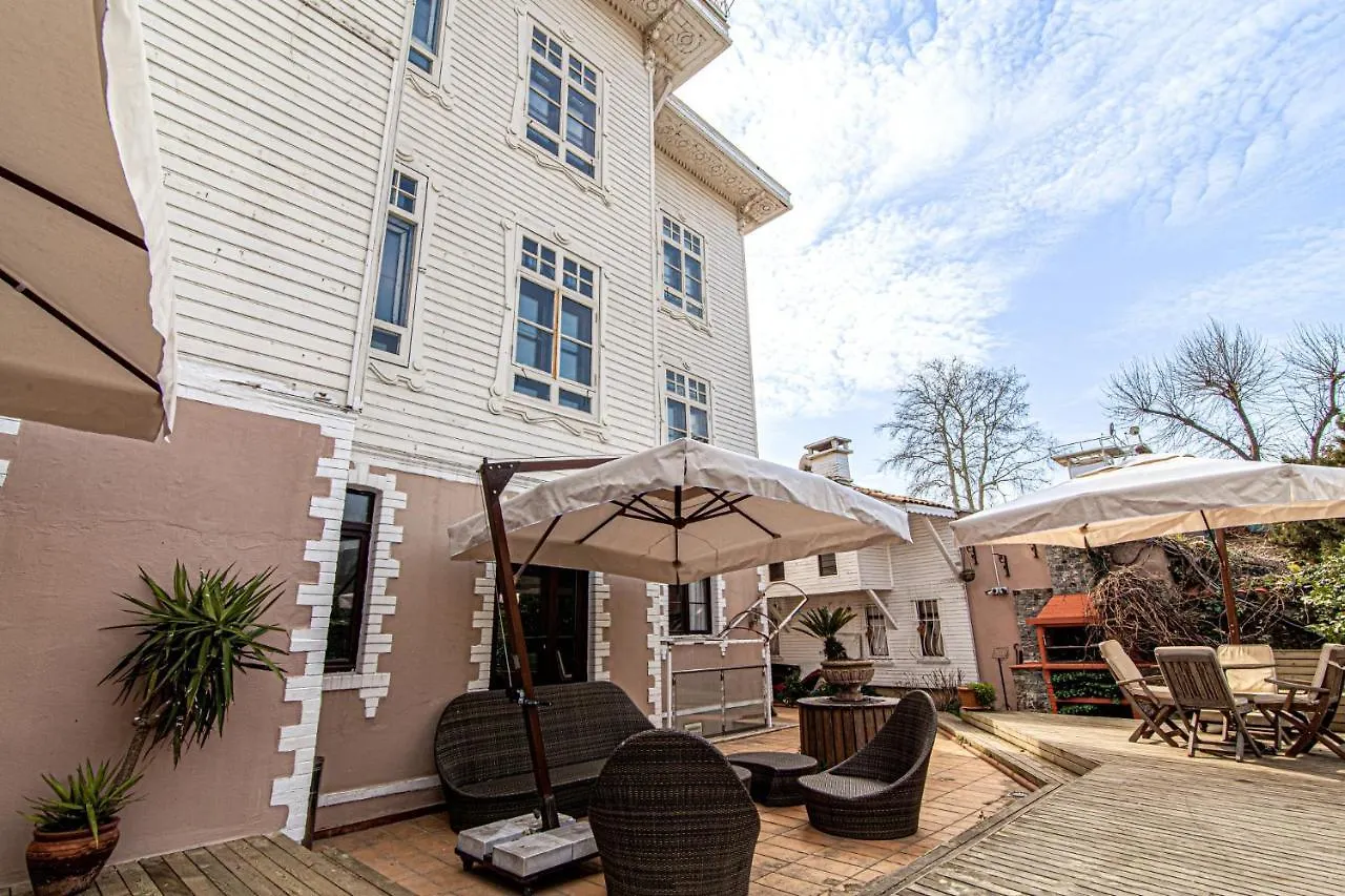 Stylish Studio In Historic Mansion In Beylerbeyi Apartment Istanbul